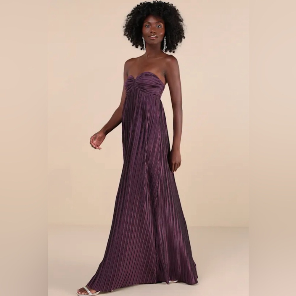 Lulus strapless pleated dress